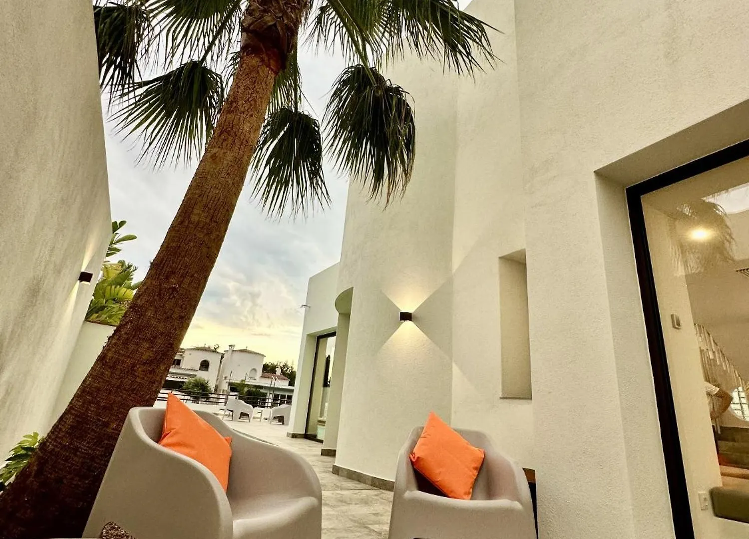 Villa Numero 16 Empuriabrava Spain