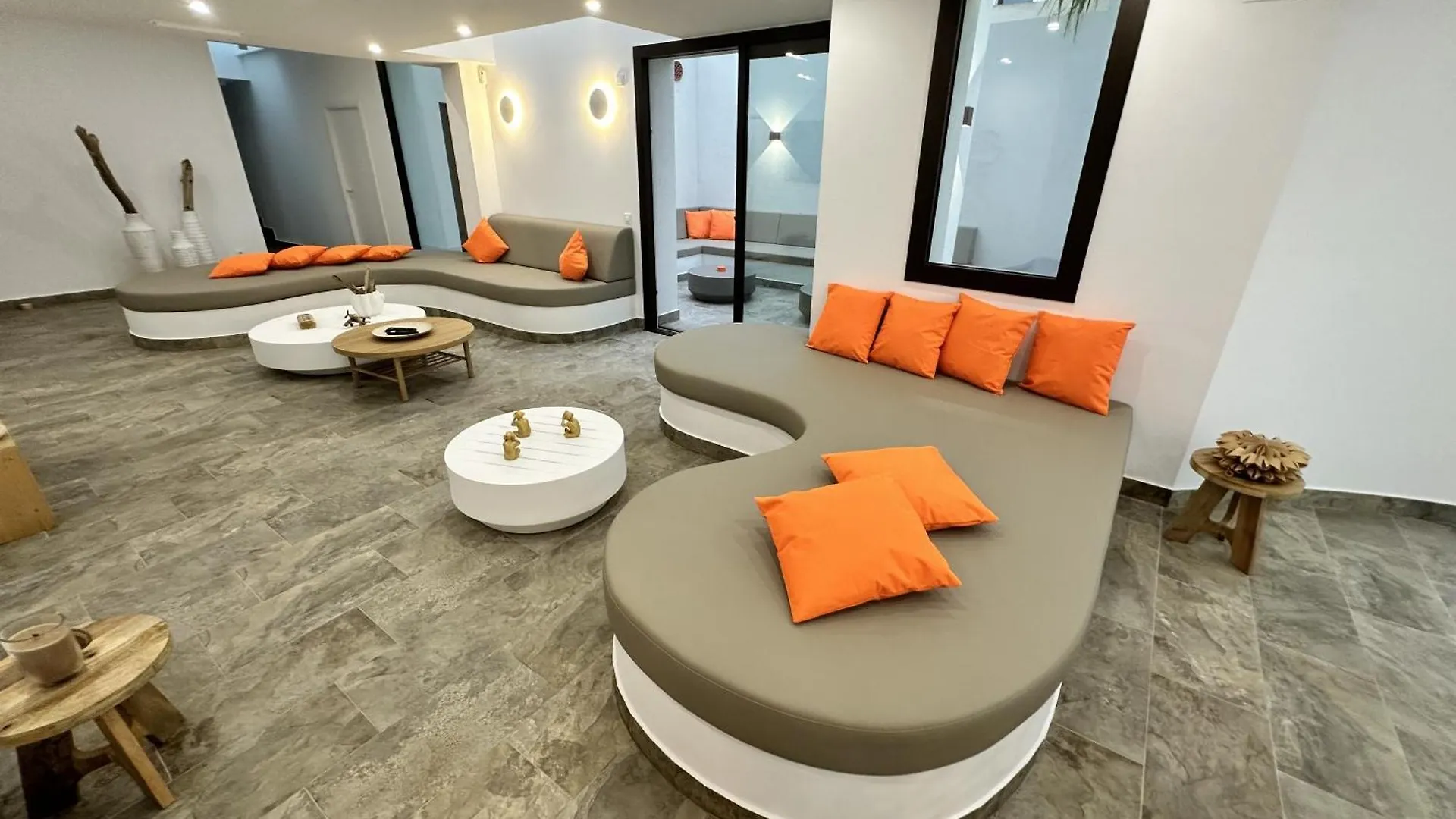 Villa Numero 16 Empuriabrava Spain